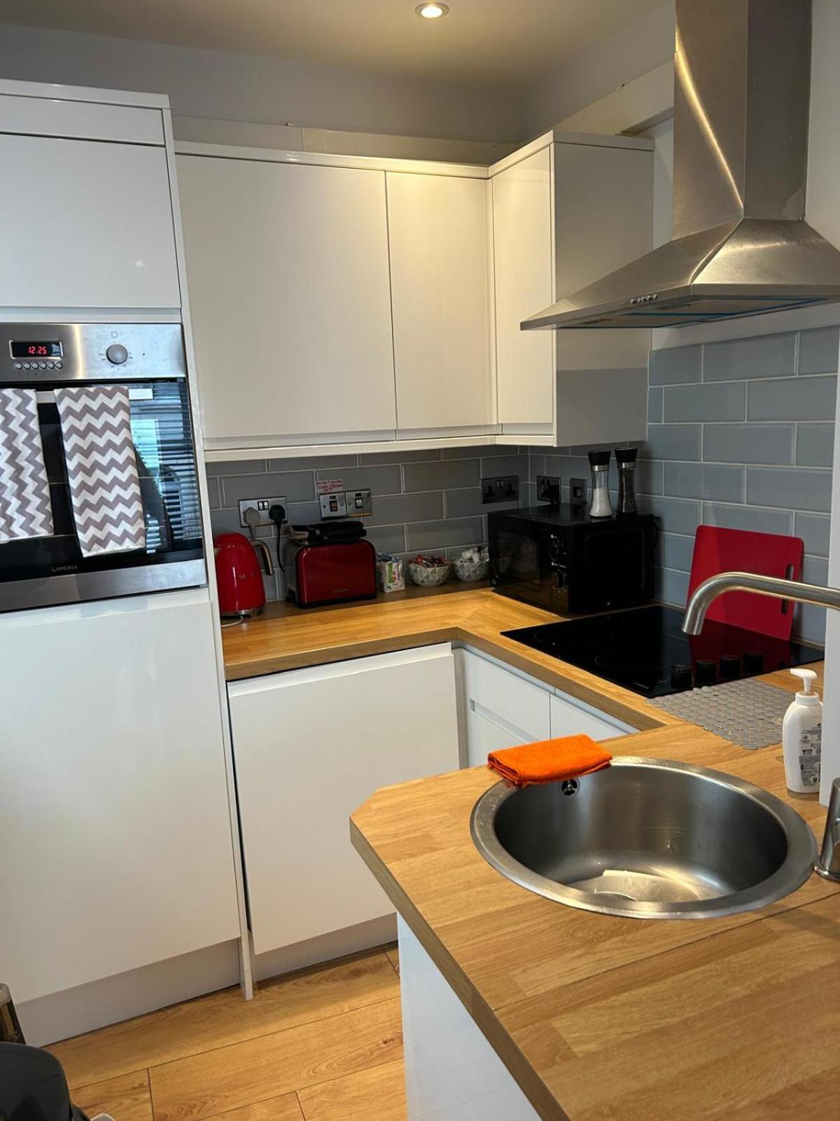 Jaskar Studio 2 Cheltenham Kültér fotó